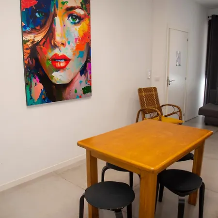 Acogedor Loft Cerca A Estacion Tren_ Calamocha_b Апартаменты Валенсия